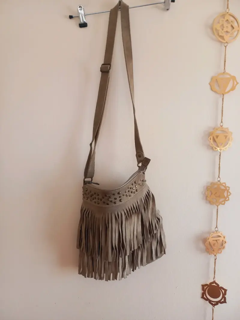 Cartera con flecos beige - 2