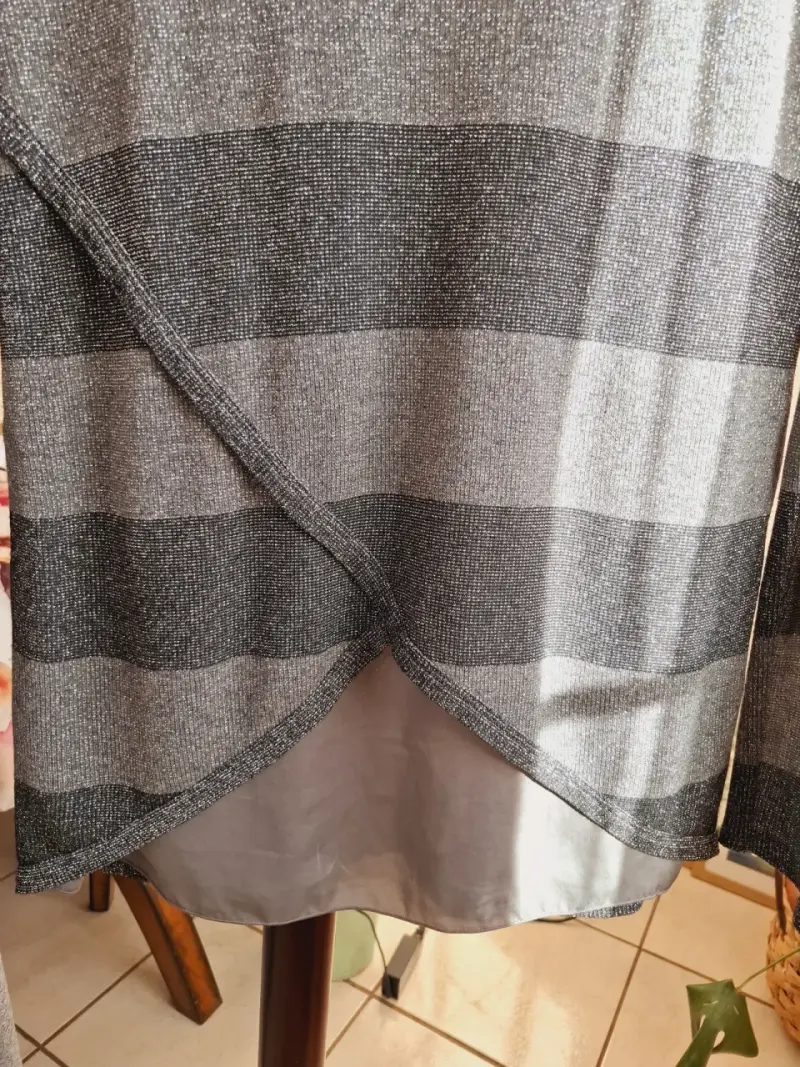 Polera rayado gris y negro - 3