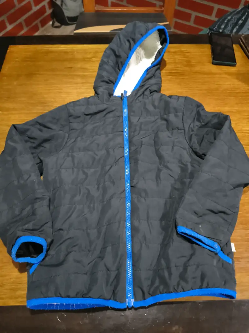 Chaqueta con capucha forrada - 2