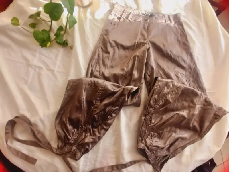 Pantalón satinado marrón - 1