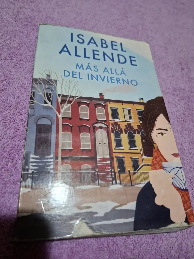 Libro 'Más Allá del Invierno' - 1