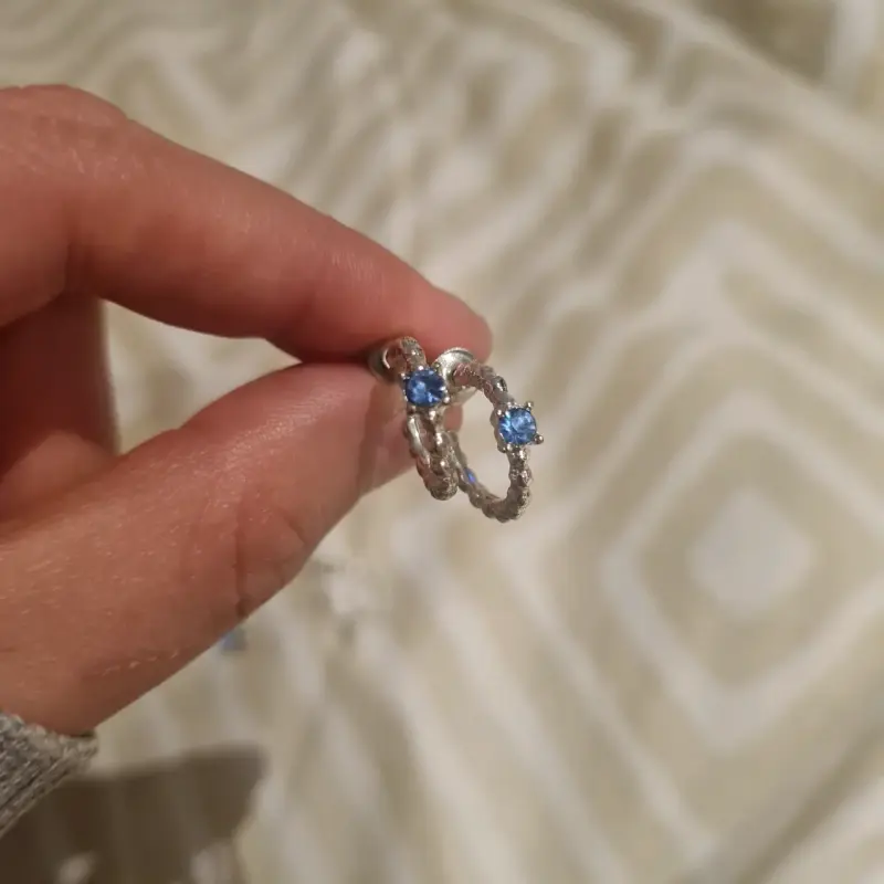 Aros de plata con gemas azules - 4