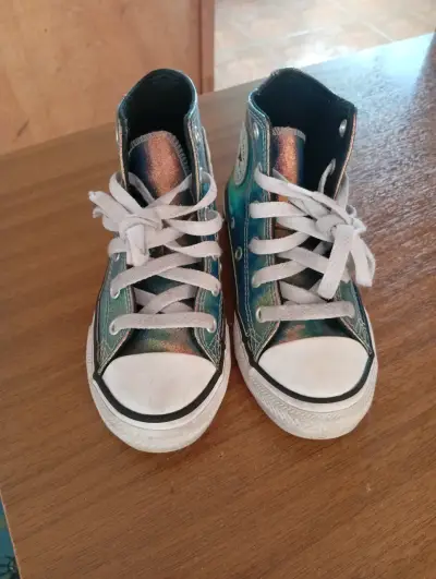 Zapatillas botitas metálicas marca Converse - miniatura 1