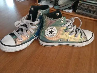 Zapatillas botitas metálicas marca Converse - miniatura 2