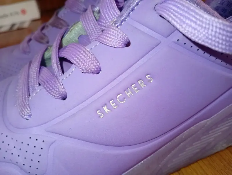 Zapatillas moradas Skechers niñita - 2