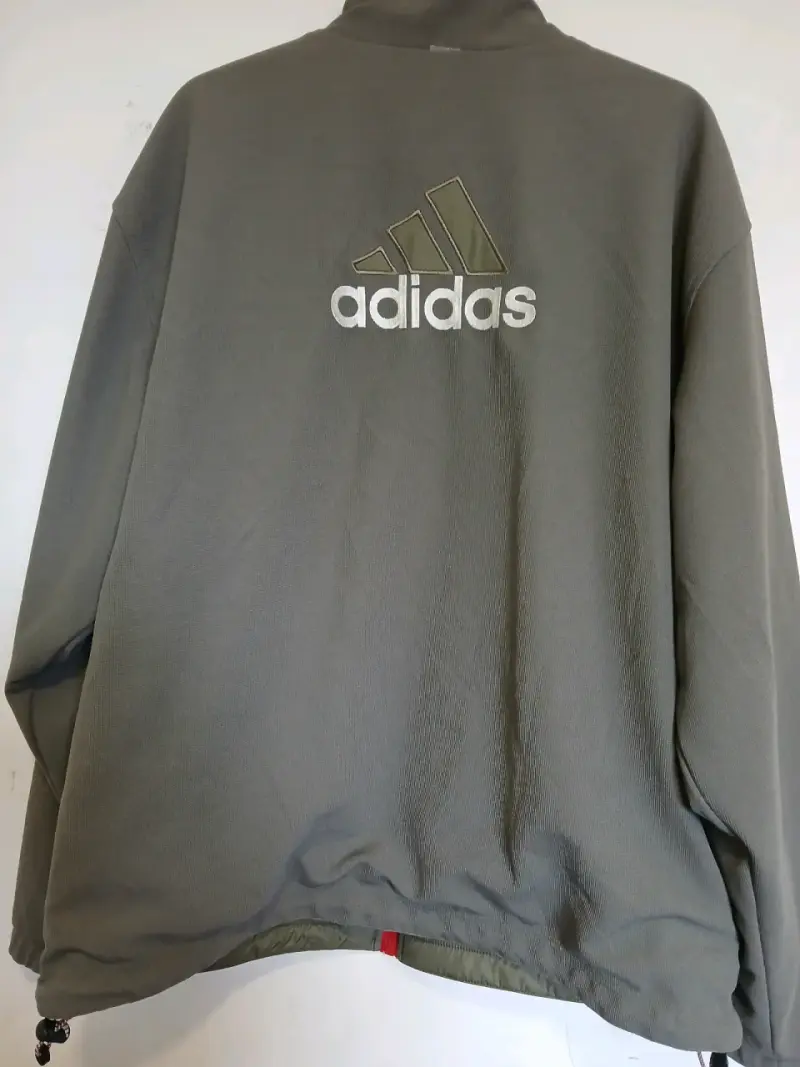 Chaqueta reversible Adidas roja y verde - 3