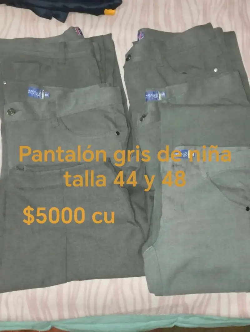 Pantalón gris de niña
