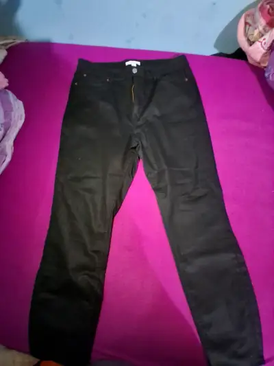 Jeans negros para mujer - miniatura 1