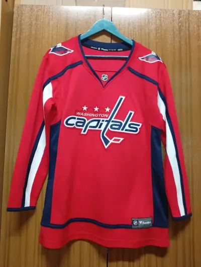 Polera NHL Washington Capitals roja de mujer - miniatura 1