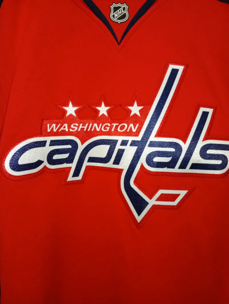Polera NHL Washington Capitals roja de mujer - 2