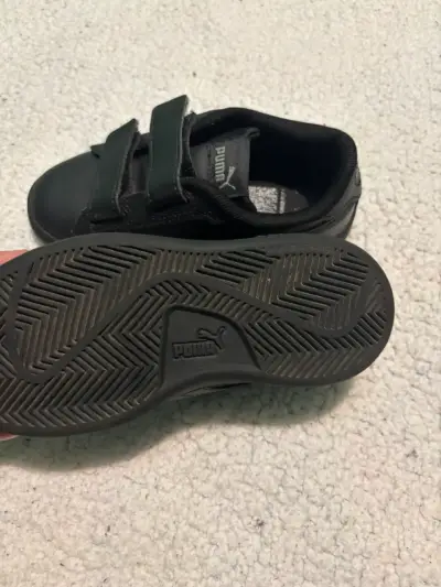 Zapatillas negras con velcro Puma - miniatura 3