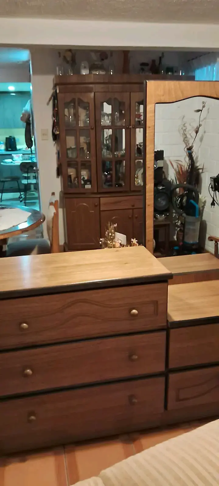 Cómoda con cajones de madera con espejo - 3