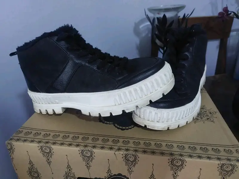 Botines negros - 1