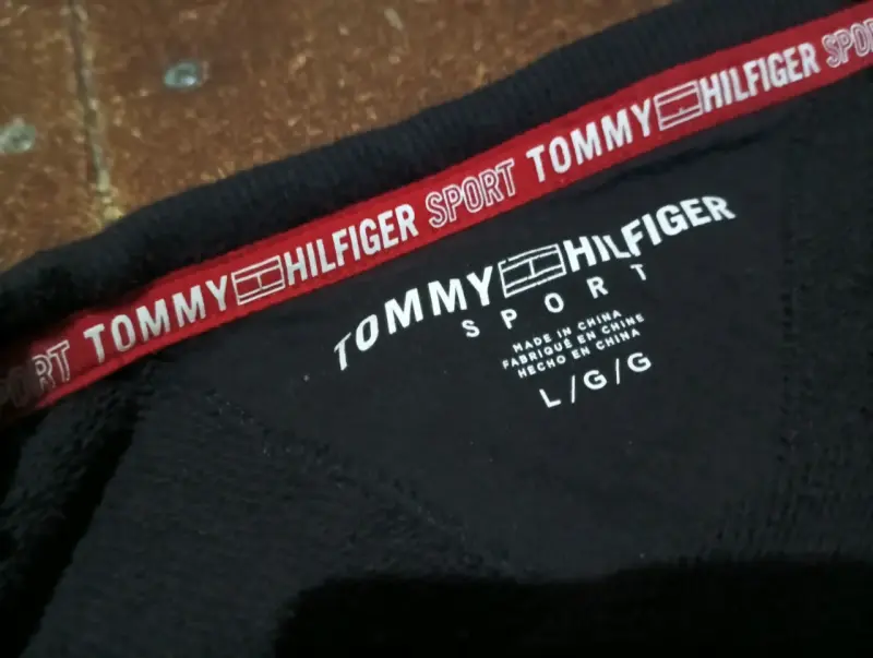Poleron negro Tommy Hilfiger - 2