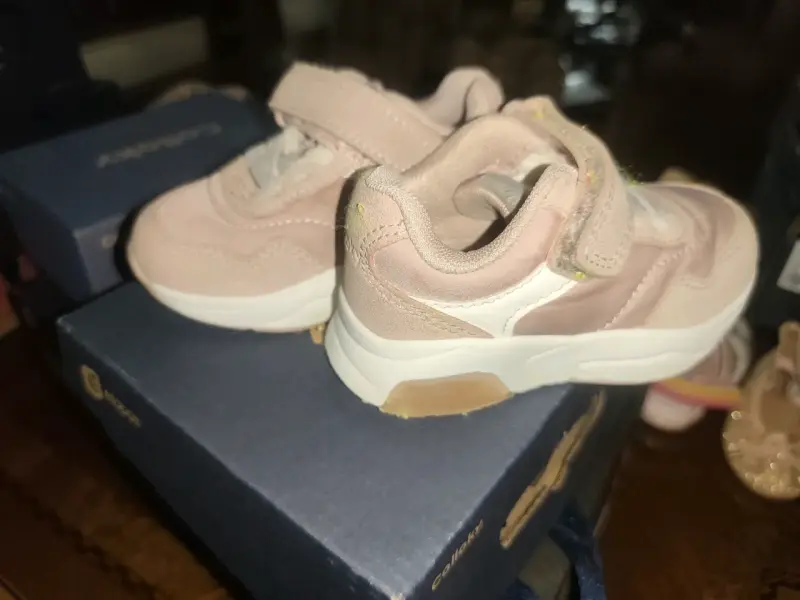 Zapatillas rosadas para bebé - 4