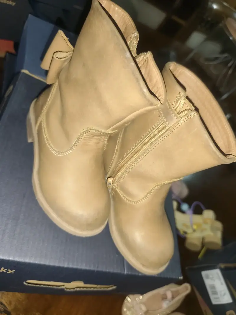 Botas camel para niña - 1