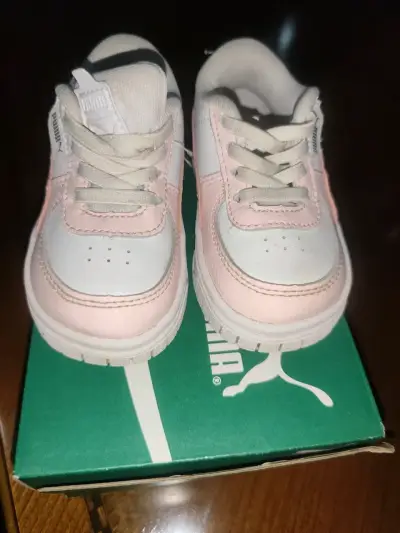 Zapatillas rosadas para bebé Puma - miniatura 2