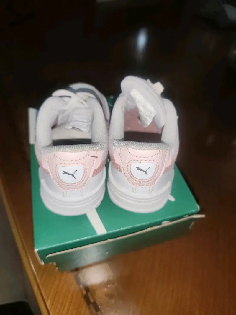 Zapatillas rosadas para bebé Puma - 3