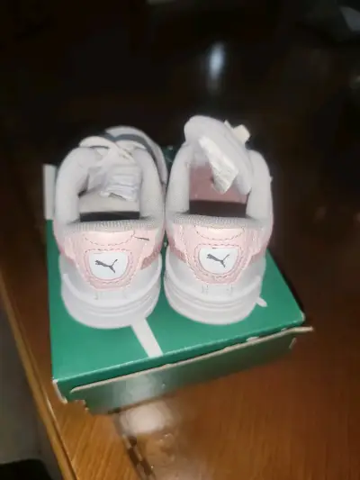 Zapatillas rosadas para bebé Puma - miniatura 3