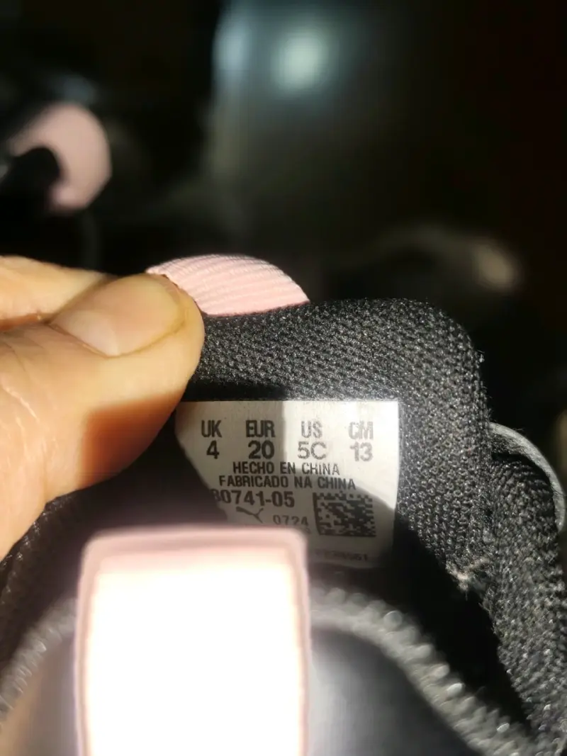 Zapatillas negras de velcro para niño - 3