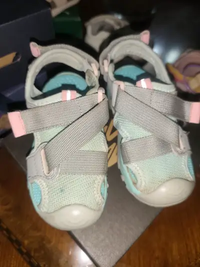 Sandalias infantiles celestes - miniatura 1