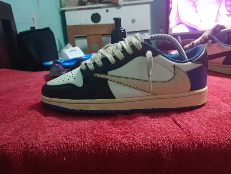 Jordan 1 Low OG SP Fragment x Travis Scott - 5
