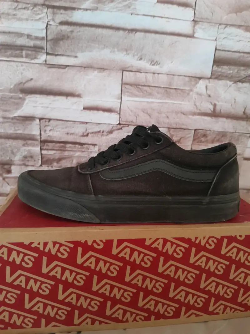 Zapatillas Vans negras - 1