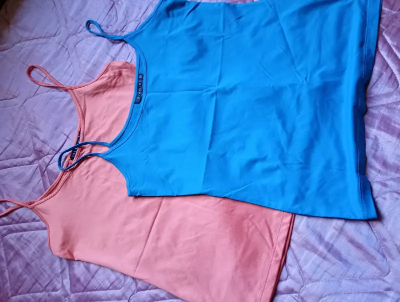 Poleras de tirantes en colores - 1