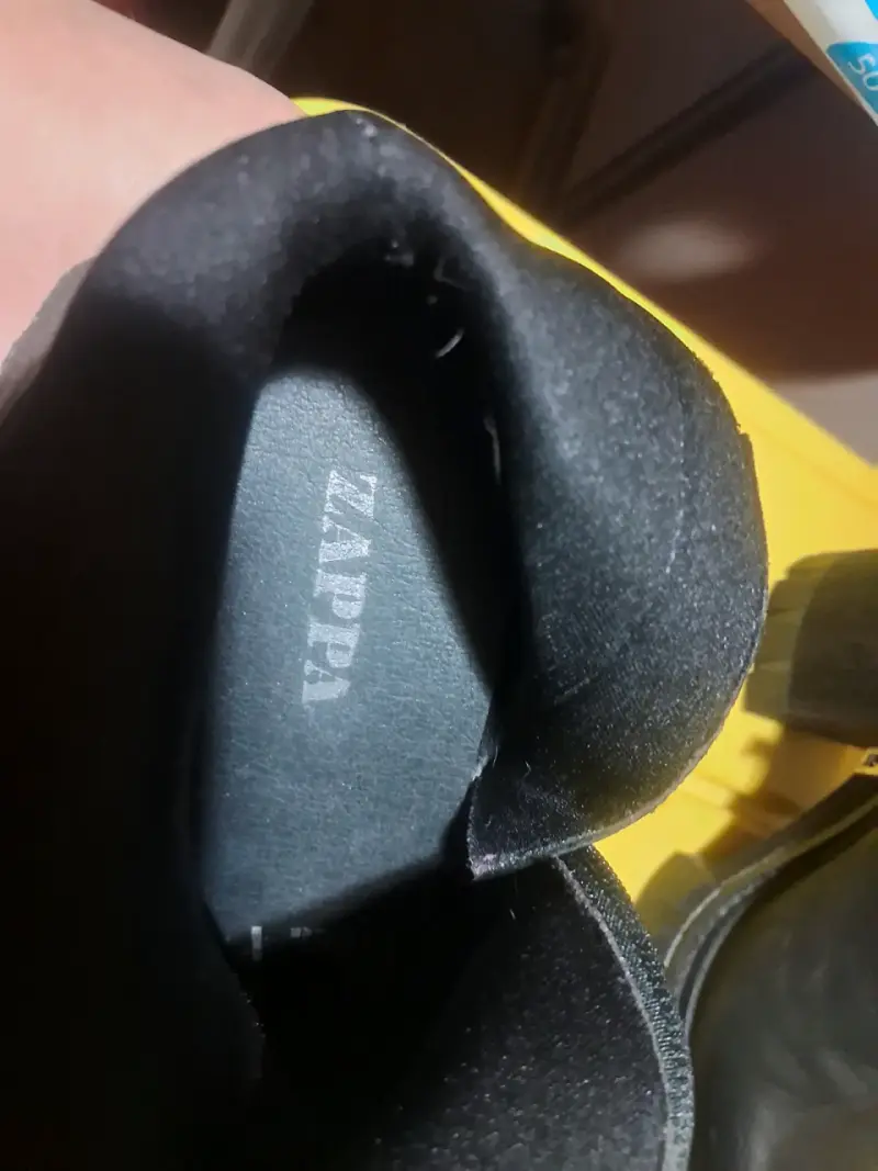 Botín negro de cuero, marca ZAPPA ,talla 38 - 5