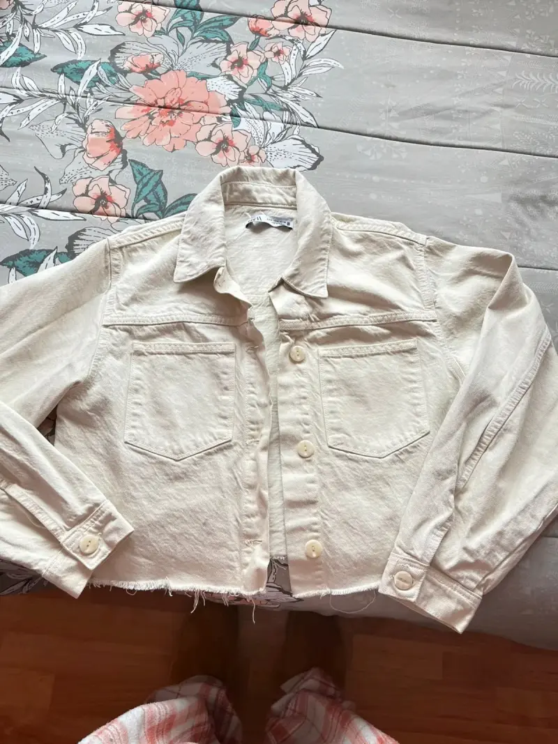 Chaqueta corta beige - 1