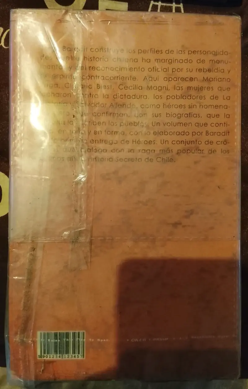 Libro Héroes 2 de Jorge Baradit - 2