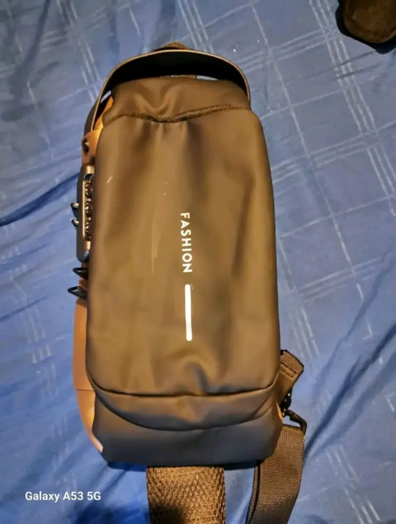 Mochila antirrobo negra