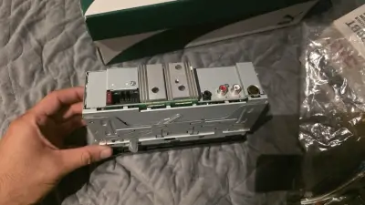 Radio auto JVC con Bluetooth - miniatura 2