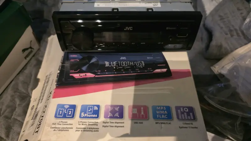 Radio auto JVC con Bluetooth - 4
