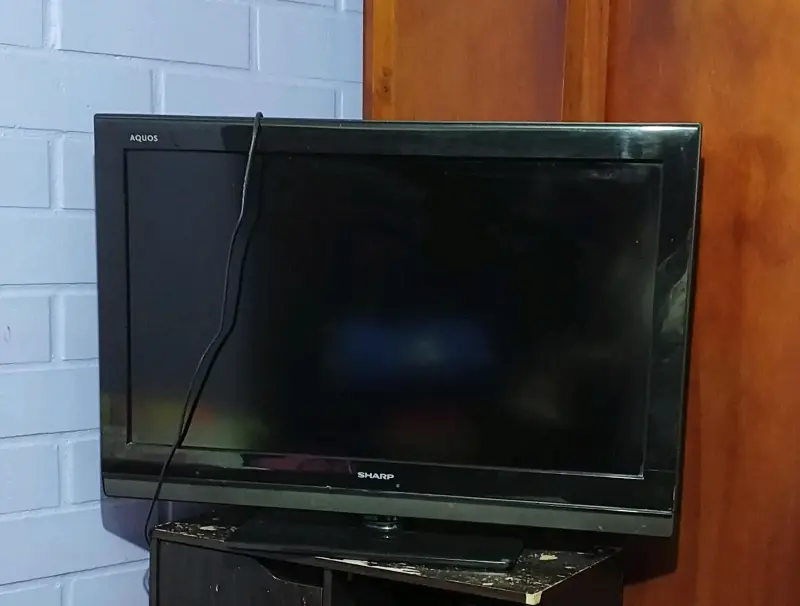 Televisor Sharp Aquos 32 pulgadas - 1