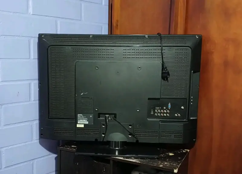 Televisor Sharp Aquos 32 pulgadas - 2