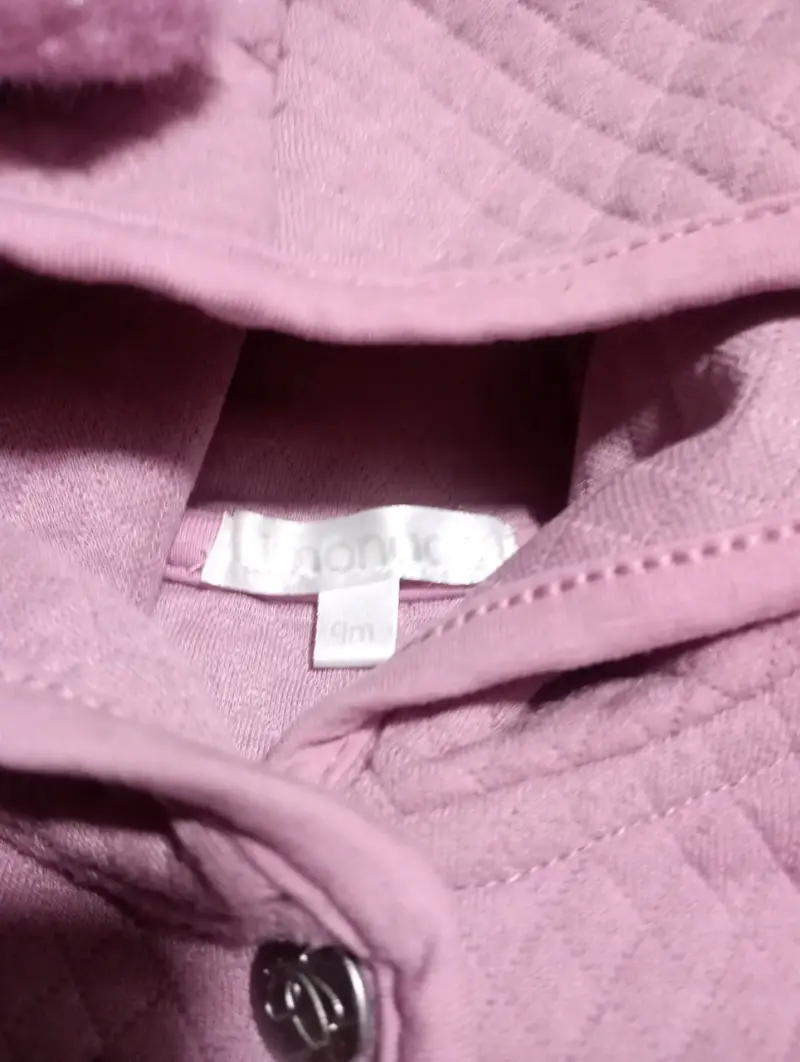 Conjunto rosa de bebé con capucha - 2
