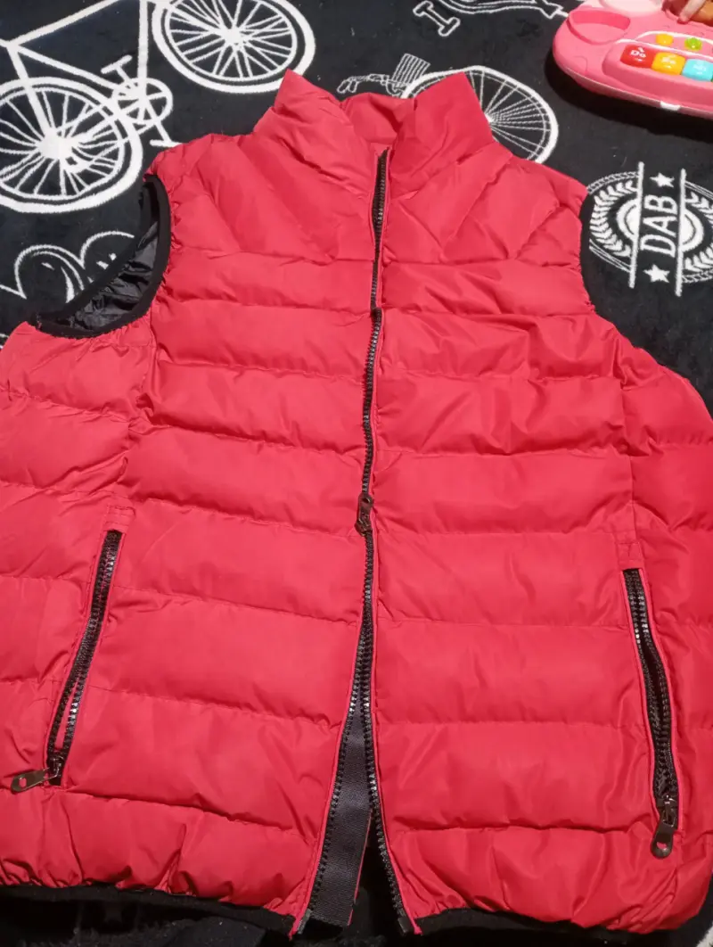 Chaleco sin mangas rojo