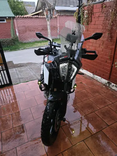 Ktm390adv  2021 km 27mil y corriendo - miniatura 4