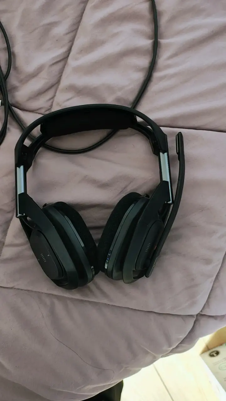 Audífonos Astro A50 inalámbricos - 3