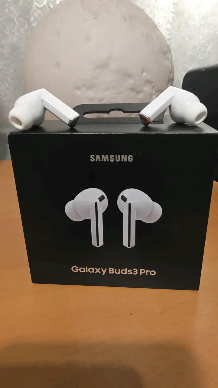 Audífonos inalámbricos Samsung blancos - 3