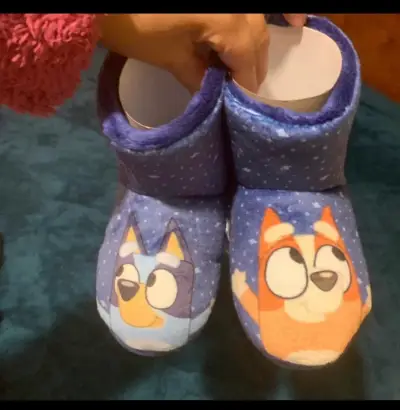 Pantuflas infantiles Bluey - miniatura 1