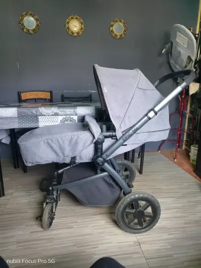 Coche de bebé gris EPIC 5G - miniatura 2