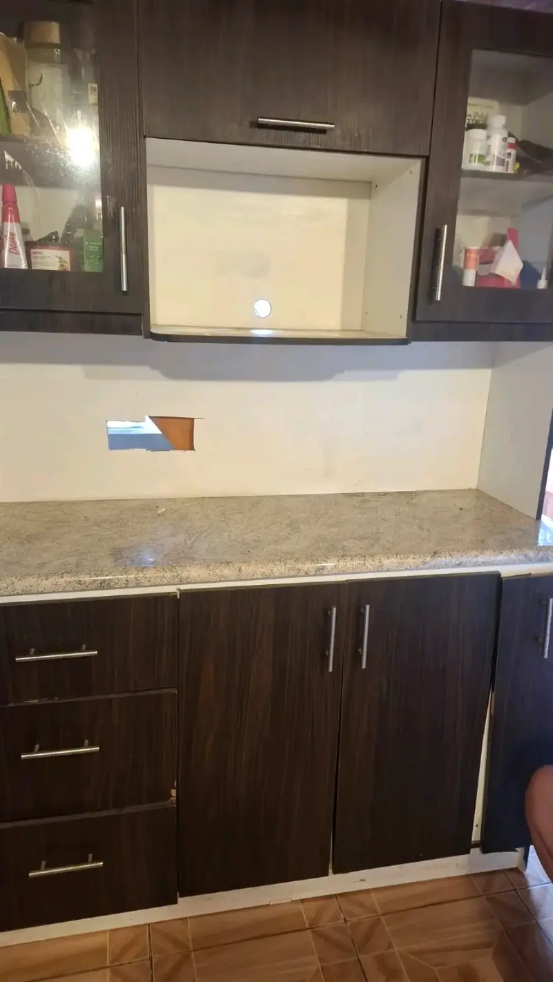 Mueble de cocina café con cubierta - 2