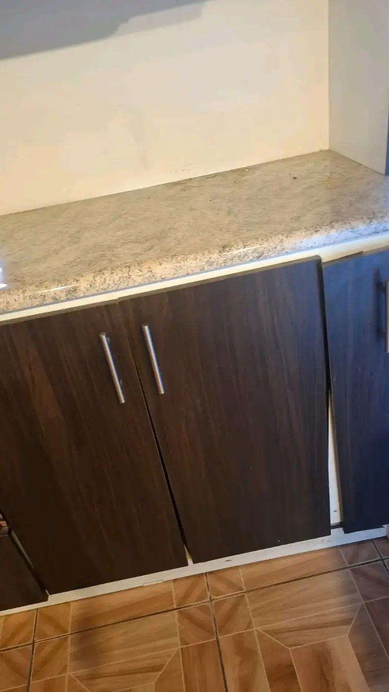 Mueble de cocina café con cubierta - 3