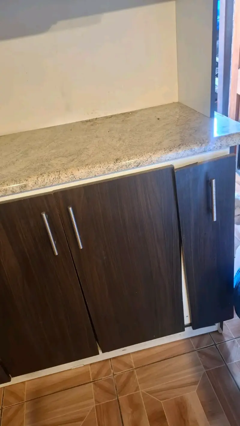 Mueble de cocina café con cubierta - 6