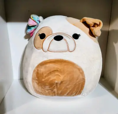 Peluche de bulldog con flor squishmallows - miniatura 1