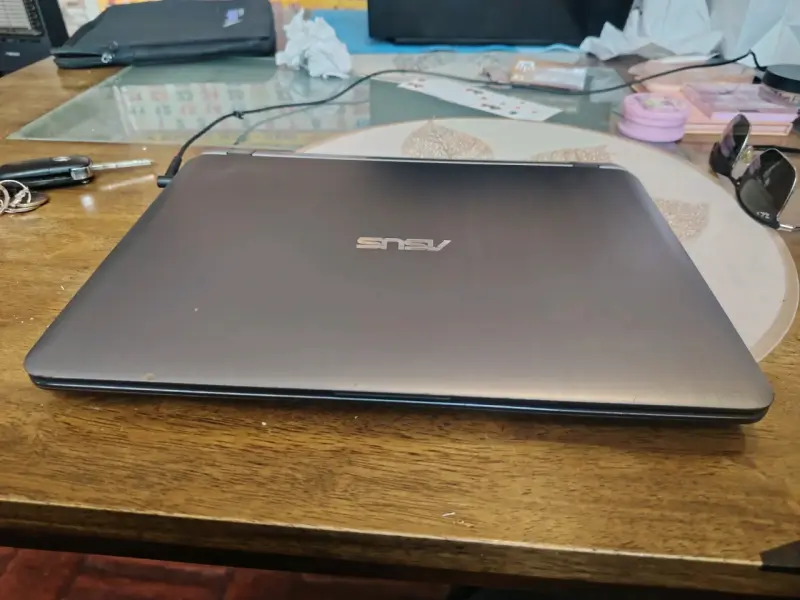 Notebook ASUS usado - 1