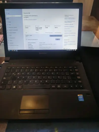 Notebook Lenovo B40-70 | Core i5 + Tarjeta de Vide - miniatura 3