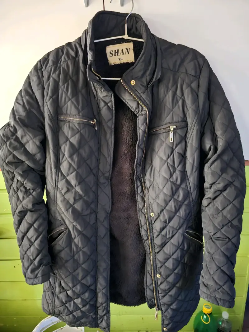 Chaqueta acolchada negra XL